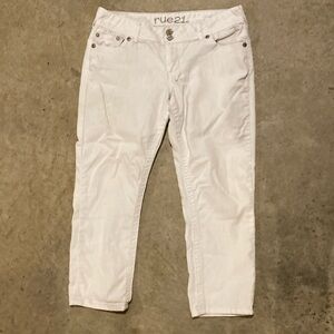 Rue21 cropped jeans size 11/12 stretchy